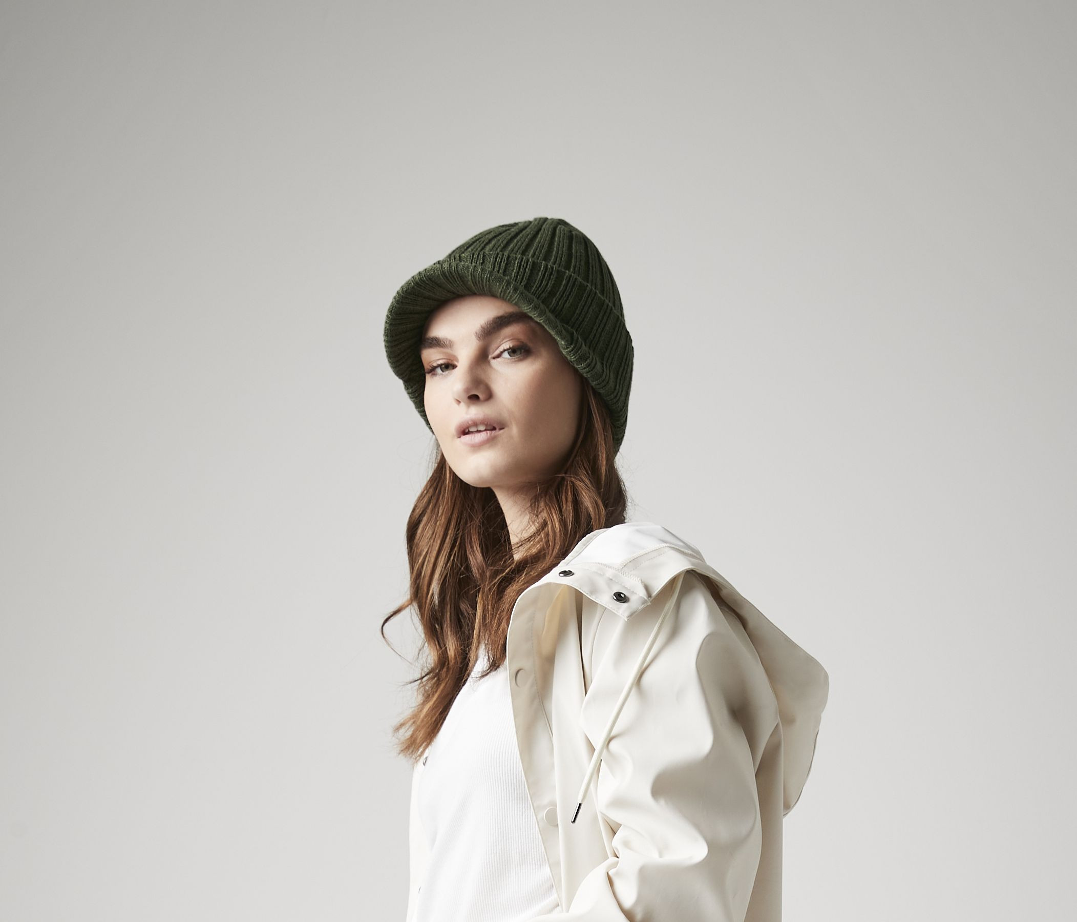 PEAKED BEANIE