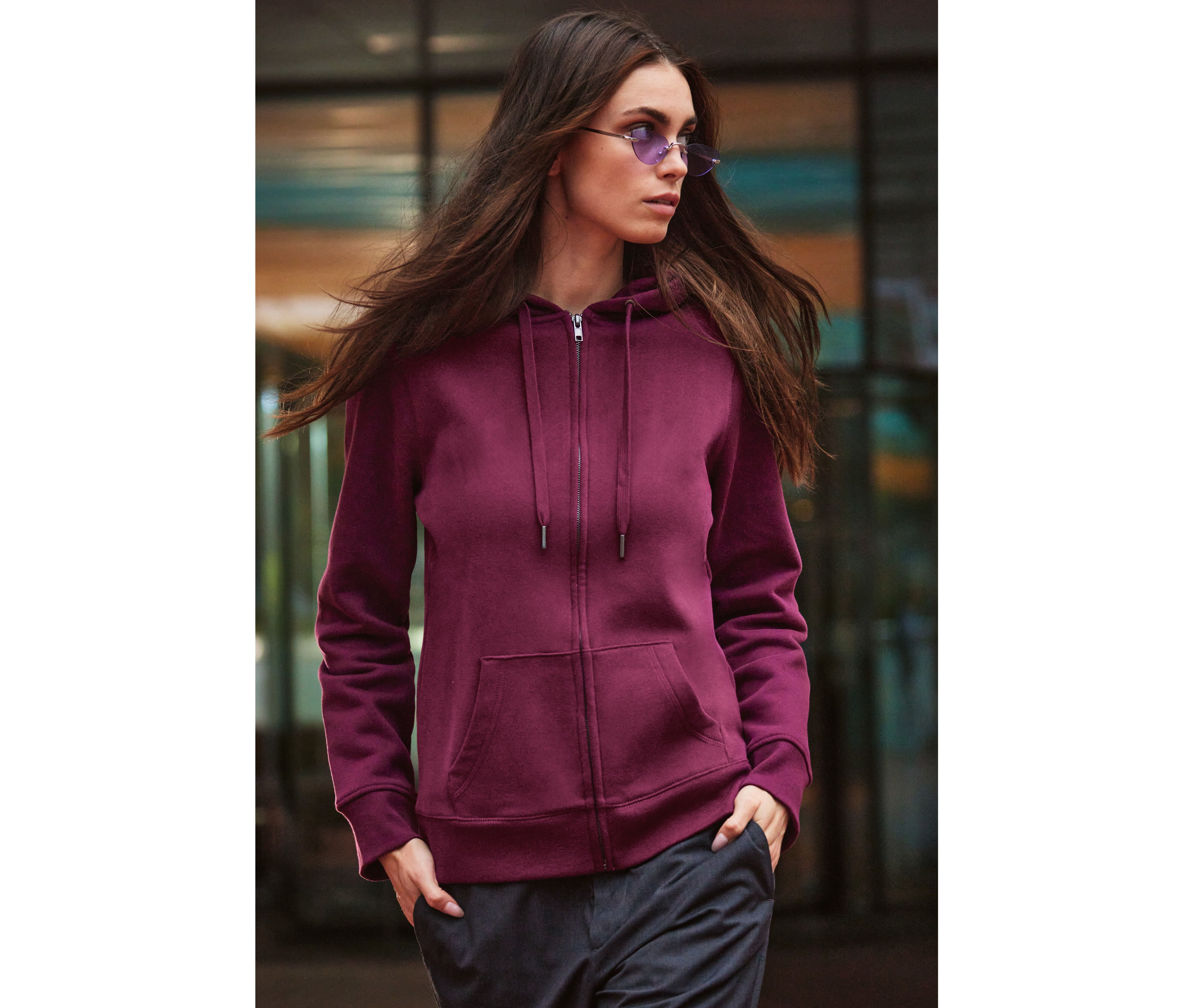 B&C QUEEN ZIPPED HOOD