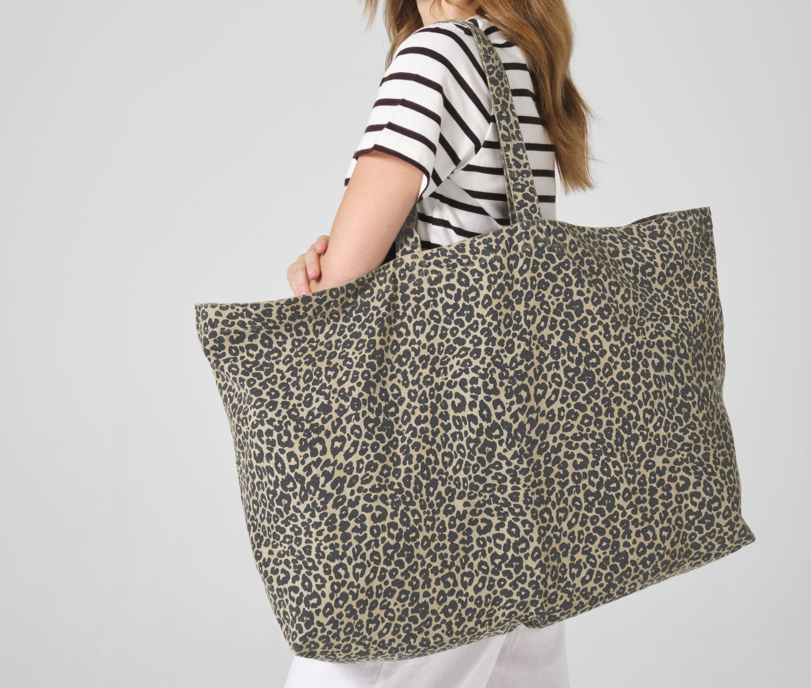 LEOPARD PRINT CANVAS OVERSIZED TOTE BAG