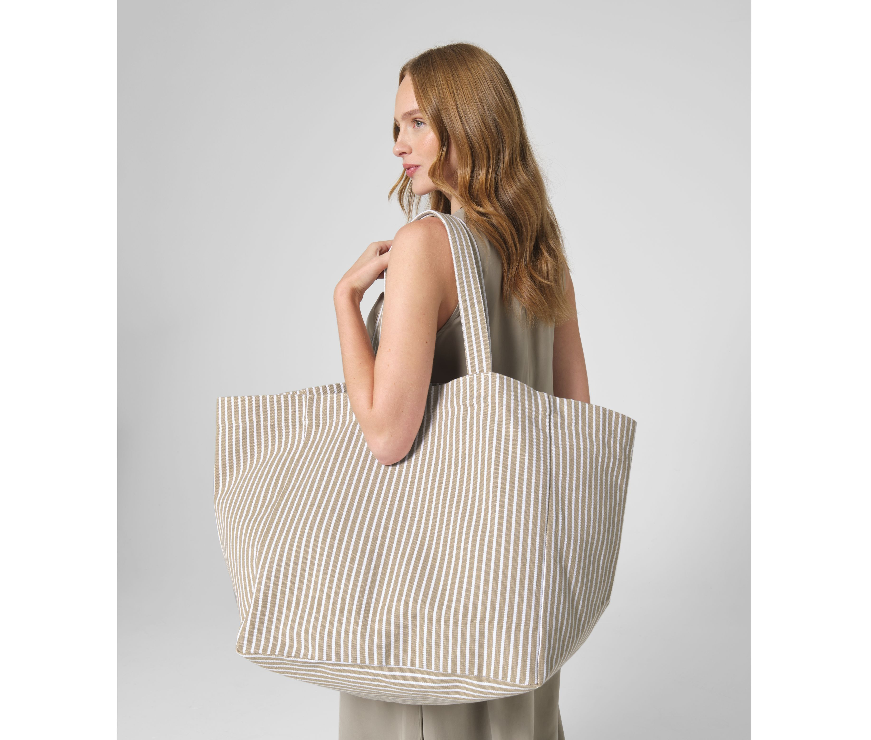 OVERSIZED BEACH BAG