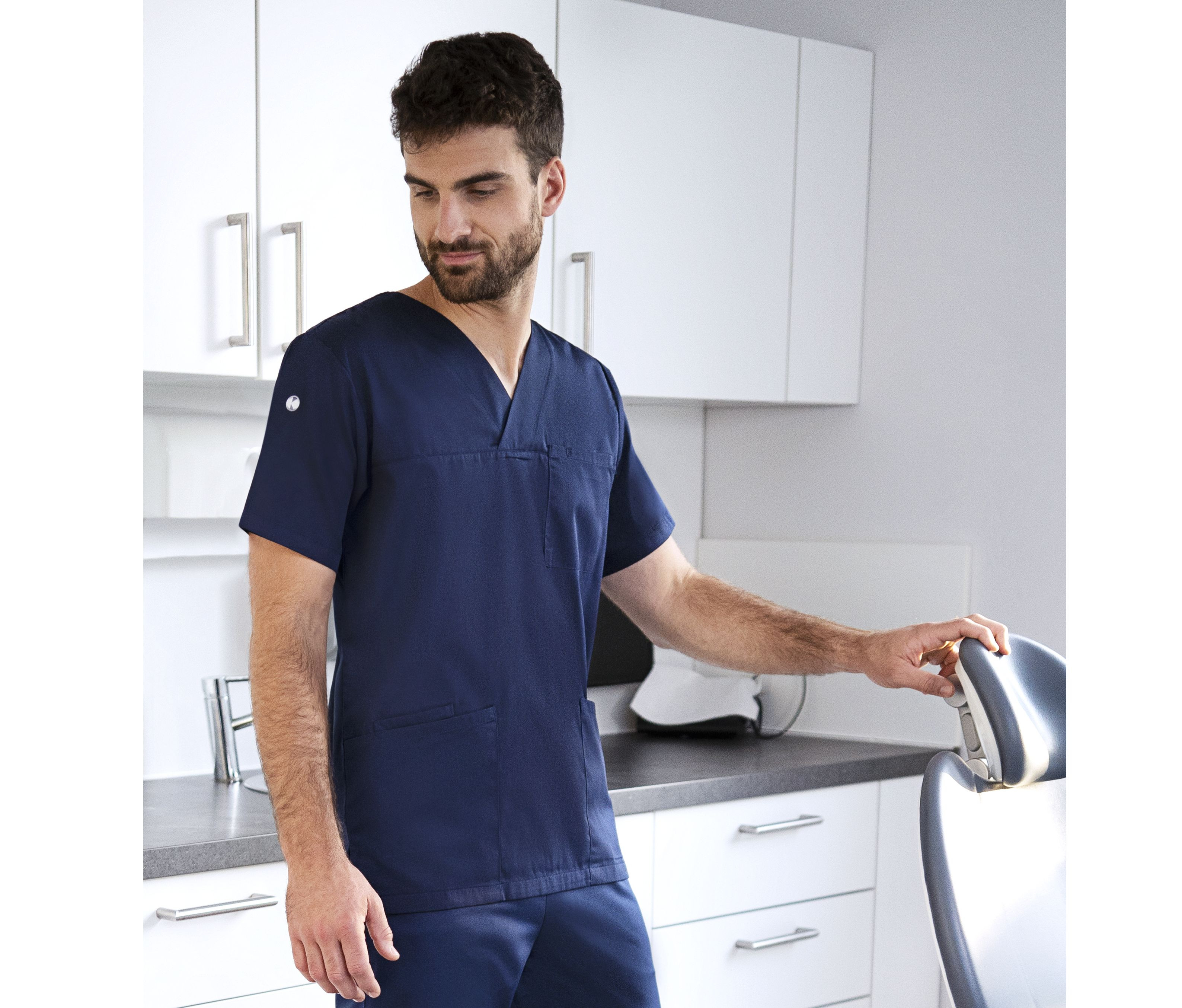 SHORT-SLEEVE MEN'S SLIP-ON TUNIC ESSENTIAL